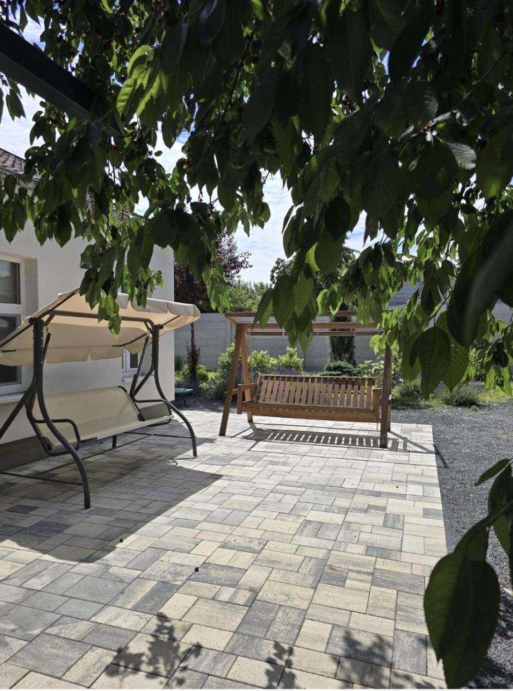 Apartmany Centro & Jacuzzi Пиещани Екстериор снимка
