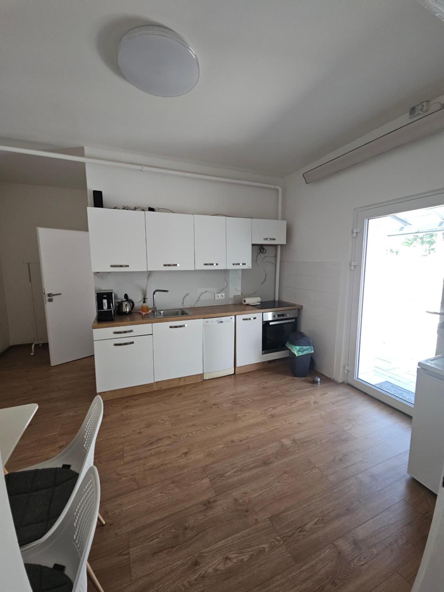 Apartmany Centro & Jacuzzi Пиещани Екстериор снимка
