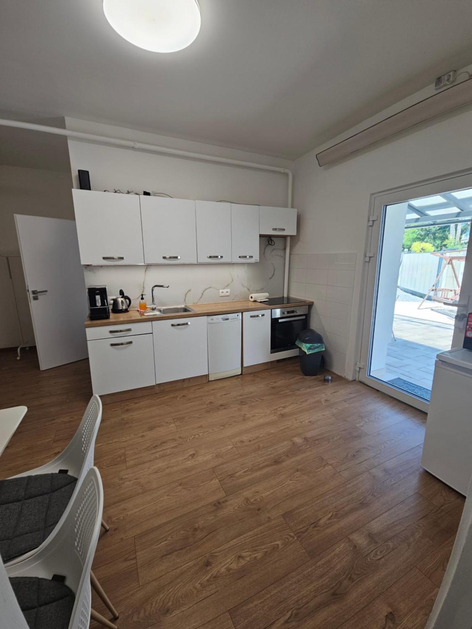 Apartmany Centro & Jacuzzi Пиещани Екстериор снимка